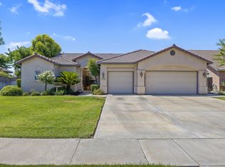 1041 Lords Ct, Lemoore, CA 93245