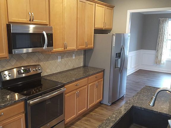 5th image of 709 Urton Woods Way