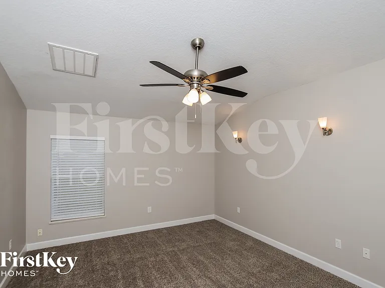 914 Caligula Ave SE — Photo 9