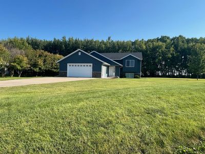 273 Maple Ridge Dr, Henderson, MN, 56044