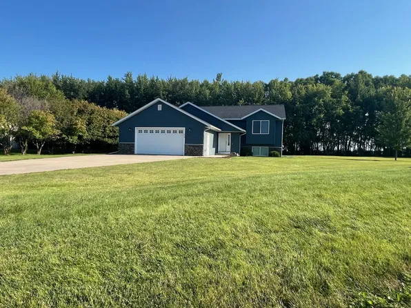 273 Maple Ridge Dr, Henderson, MN 56044