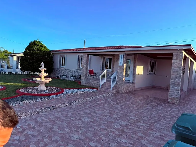 14560 Fillmore St — Photo 1