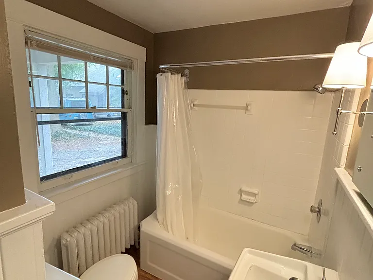 200 Burton St SE #2 — Photo 19