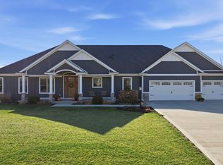 4896 S Round Hill Rd, Columbia City, IN 46725