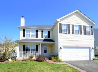 612 Holbrook Ave, Elburn, IL 60119