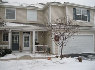 1547 Legacy Dr #325-3, Dekalb, IL 60115