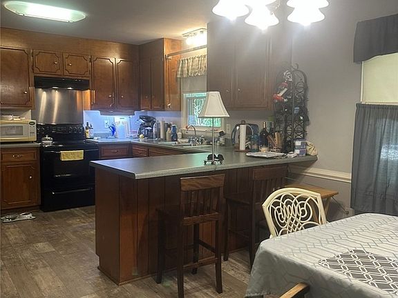 3rd image of 7815 Gold Acres Farm Rd