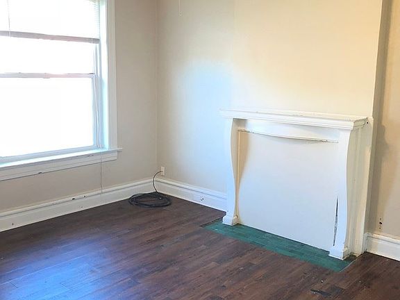 2nd image of 3338A Virginia Ave