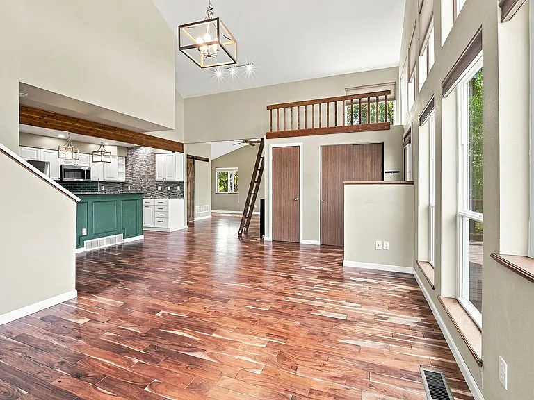 27164 Thimbleberry Ln — Photo 8