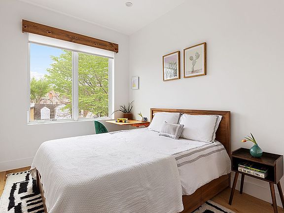 5th image of 256 Winthrop St #4A