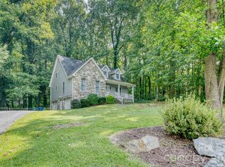 163 Canaan Dr, Candler, NC 28715