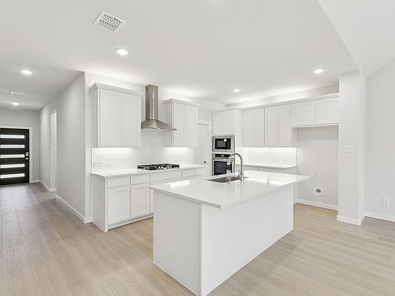 3rd image of 3608 Teasdale Dr