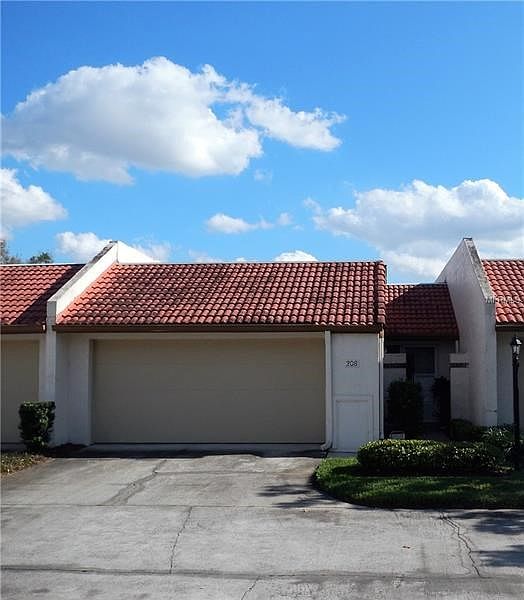 1st image of 208 Balfour Dr #7
