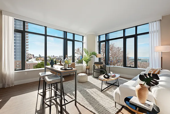 Rented by EXR | media 2