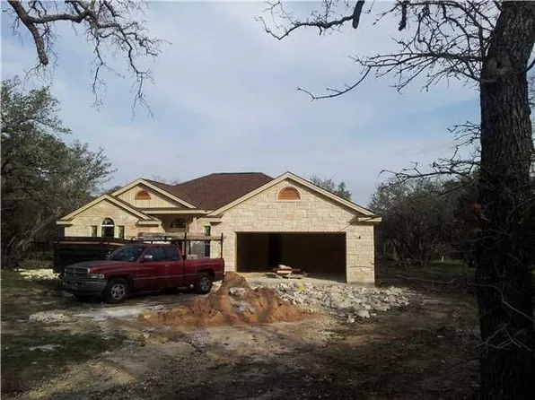 502 Carriage Oaks Dr, Liberty Hill, TX 78642