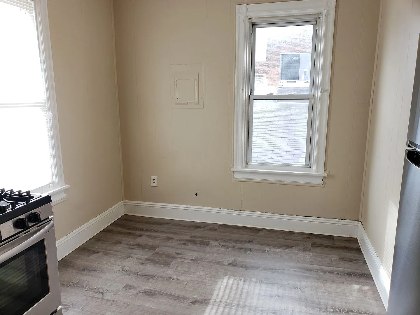 Butler 2336-2338 — Photo 2