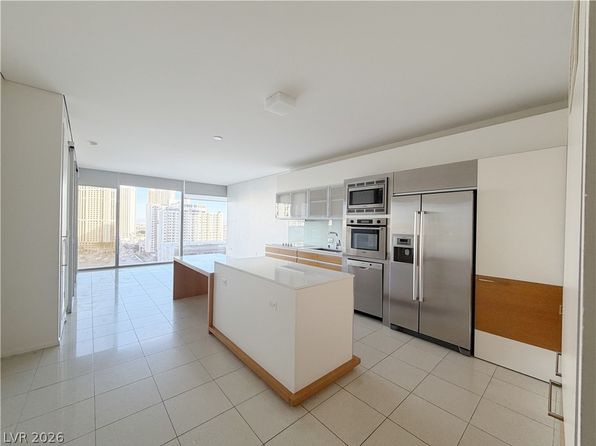 3722 Las Vegas Blvd S #904