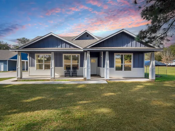 1880 E Highway 21, Paige, TX 78659