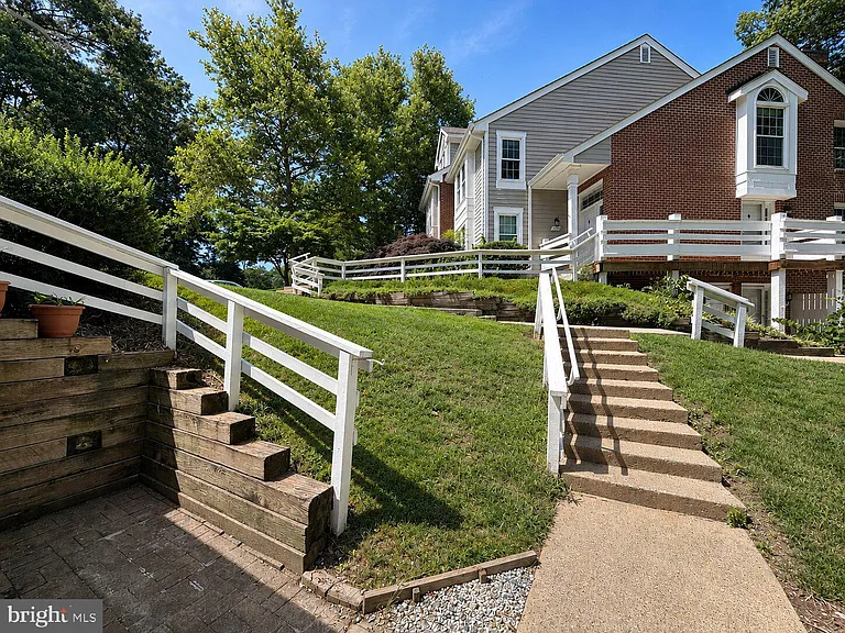 11150 Beaver Trail Ct — Photo 4