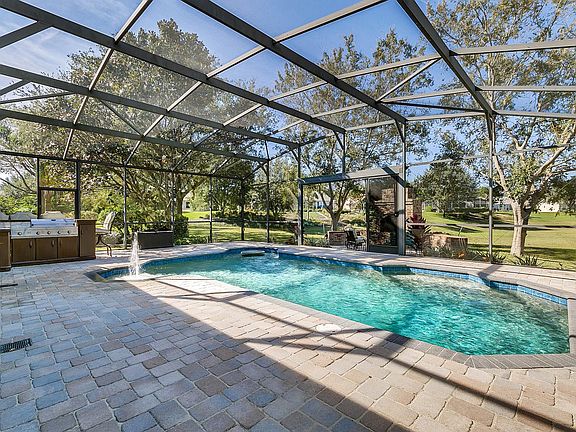PAVER POOL DECK

