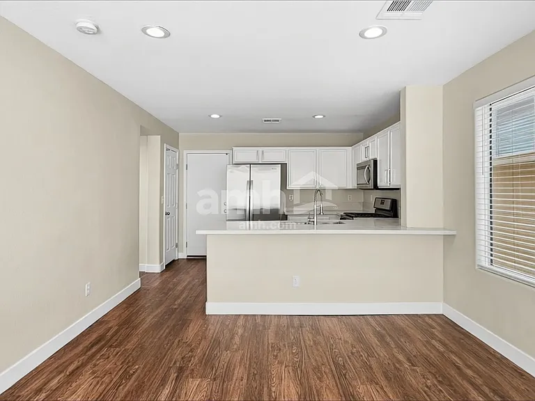 9438 Havasu Canyon Ave — Photo 5