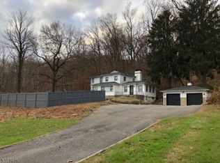 53 Dreahook Rd, Whitehouse Station, NJ 08889