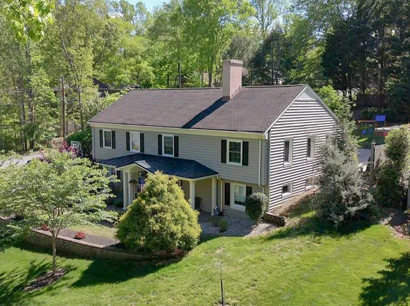 4717 Locksview Rd, Lynchburg, VA 24503