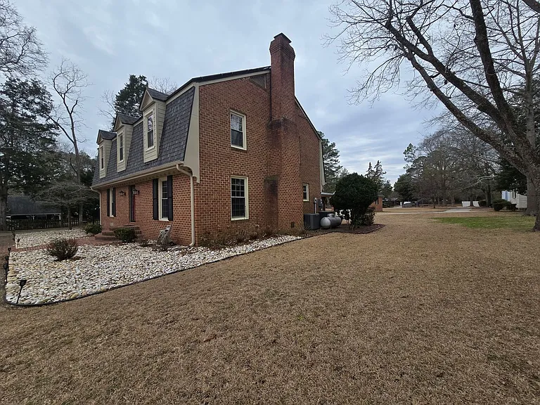 409 N Fulton St — Photo 35