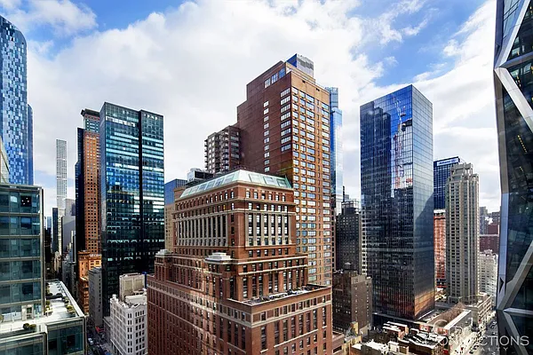 Rented by Corcoran | media 15