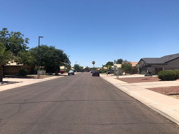 4th image of 2225 E Sherri Dr