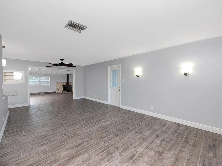4514 S Shamrock Rd — Photo 4