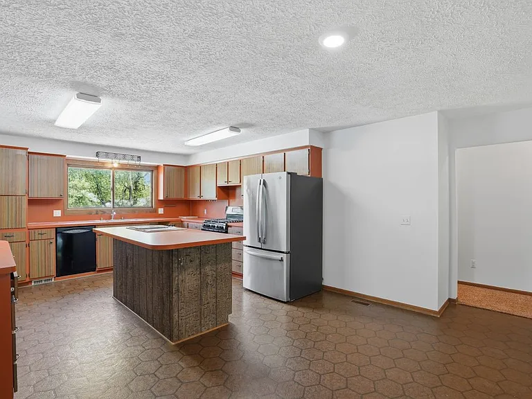 780 N Van Dyke Rd #1 — Photo 21