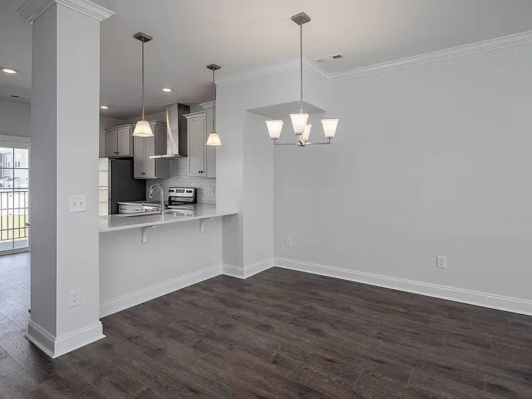 Crest at Burkitt Ridge Apartments — Photo 10