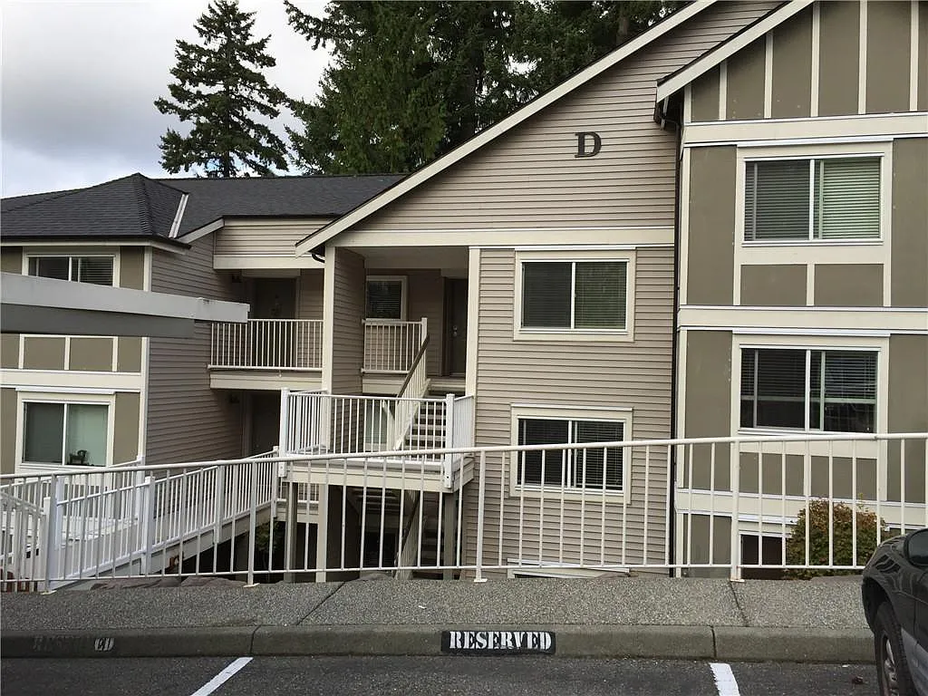 Building Photo - 16101 Bothell Everett Hwy #D202