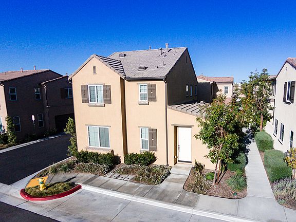 3rd image of 37425 Paseo Violeta