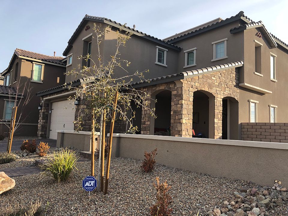 2nd image of 460 Trevinca St