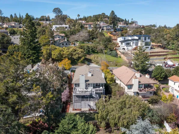 3969 Jefferson Ave, Redwood City, CA 94062