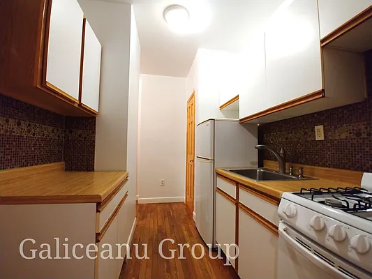 Rented by Lexington Real Estate Group | media 26