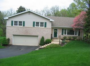 4160 Wilshire Dr, York, PA 17402