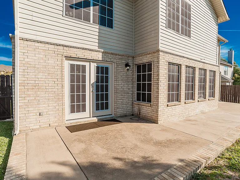 318 Kissimmee Dr — Photo 33