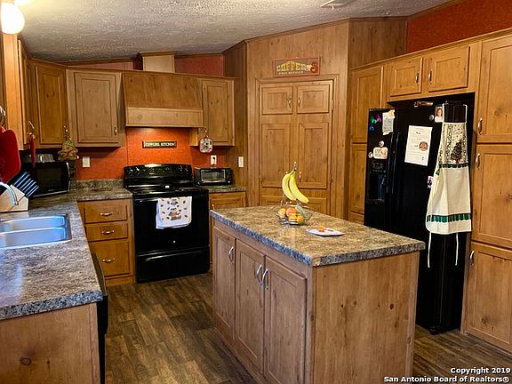 3rd image of 1333 Private Road 1688