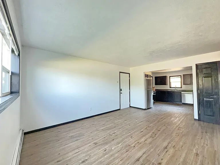 Remodeled 2 Bed, 1 Bath in a Convenient Central Location — Photo 25