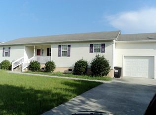 117 E Ivybridge Dr, Hubert, NC 28539