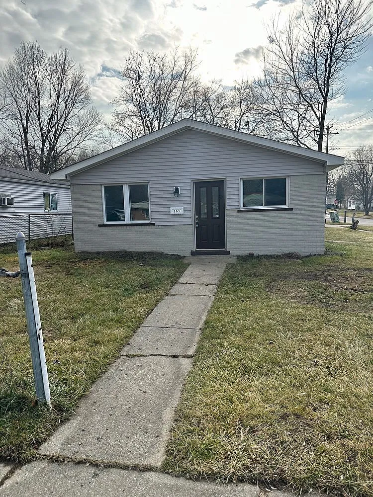 165 W Cornell Ave photo 1