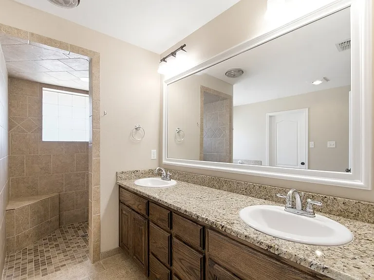 5513 Carmel Ct — Photo 34