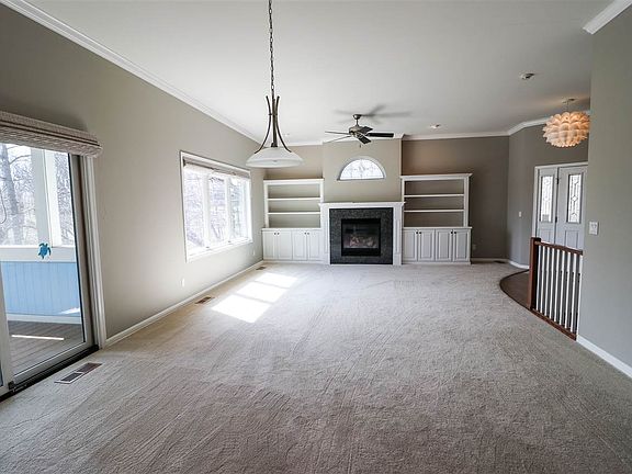 5th image of 5712 W Deer Park Dr