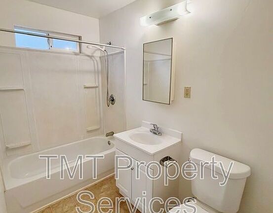 5th image of 2530 S St APT 8