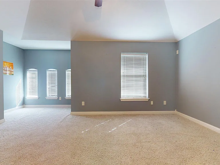 8538 Sunrise Meadow Ln — Photo 35