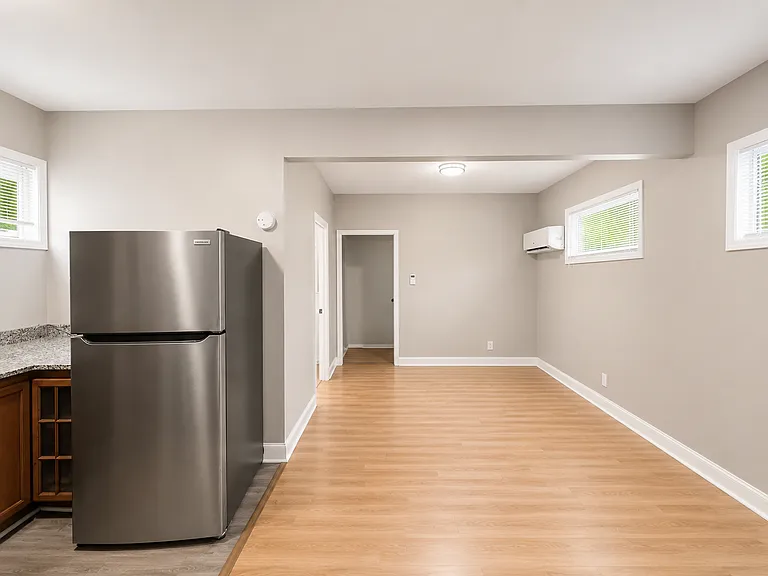 330 Cumberland Ave — Photo 6