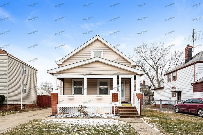 1st image of 19202 Arrowhead Ave